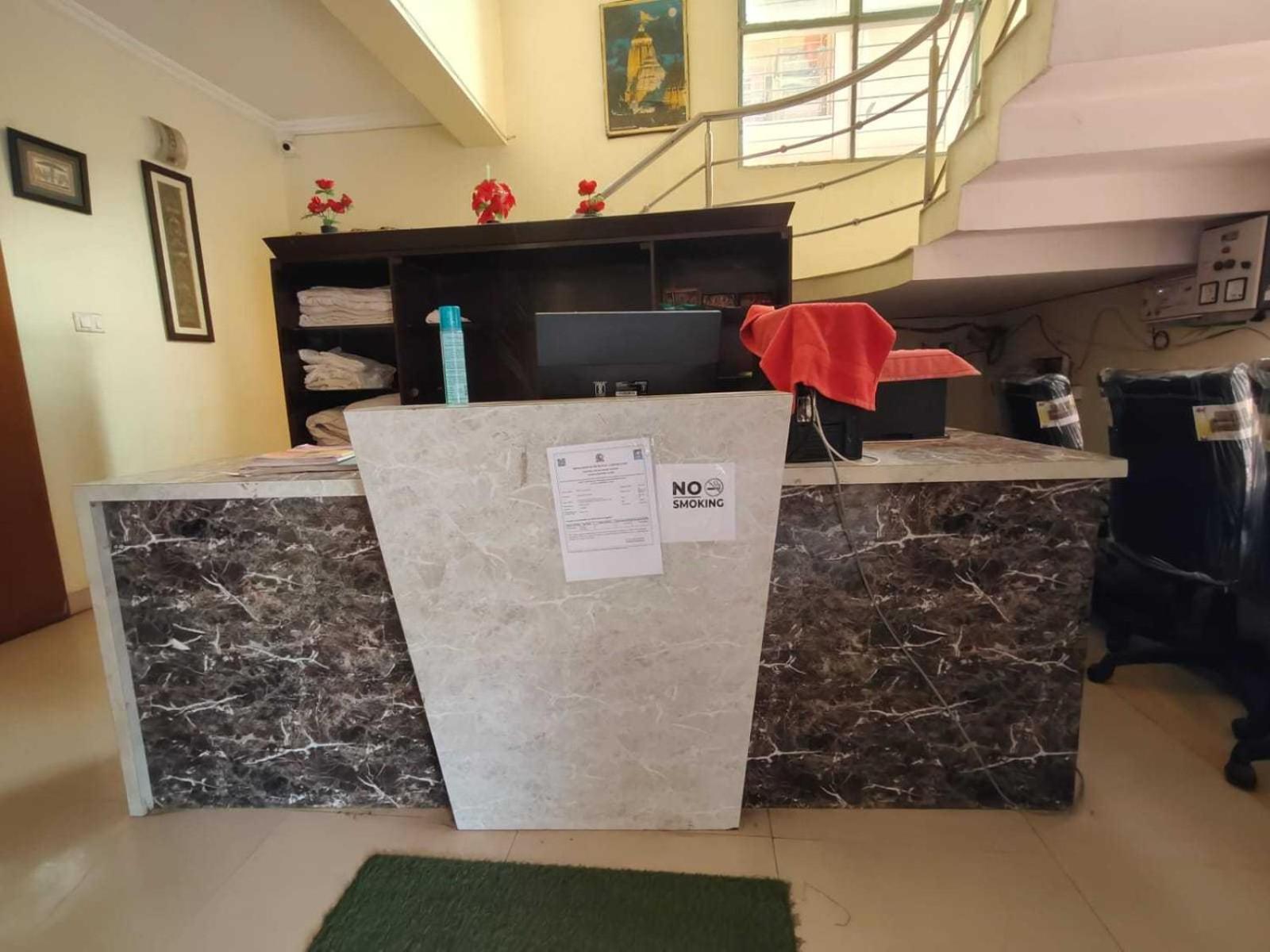 Hotel O Mkb Guest House Bhuvanesvar Kültér fotó